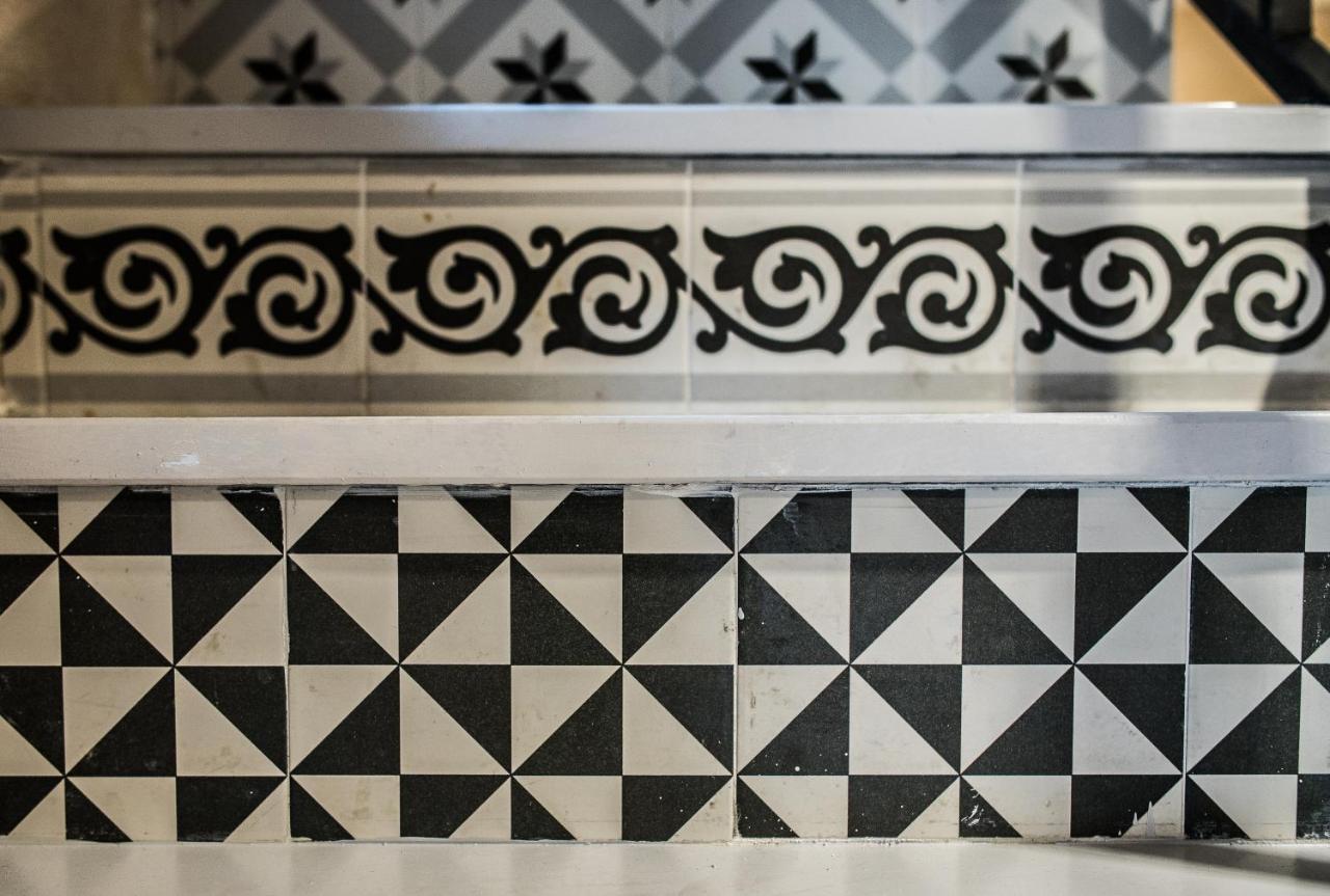 Rey De Sevilla Flats - Duplex Museo Luaran gambar