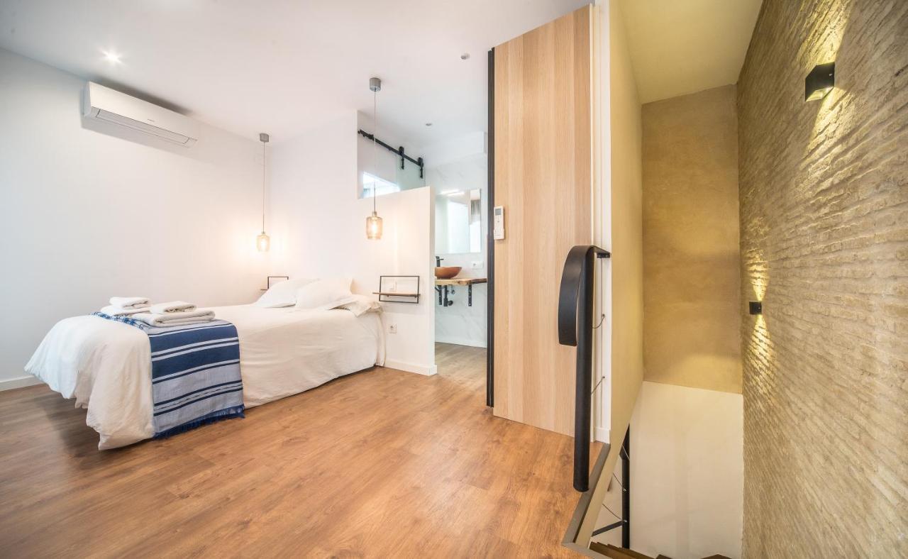 Rey De Sevilla Flats - Duplex Museo Luaran gambar